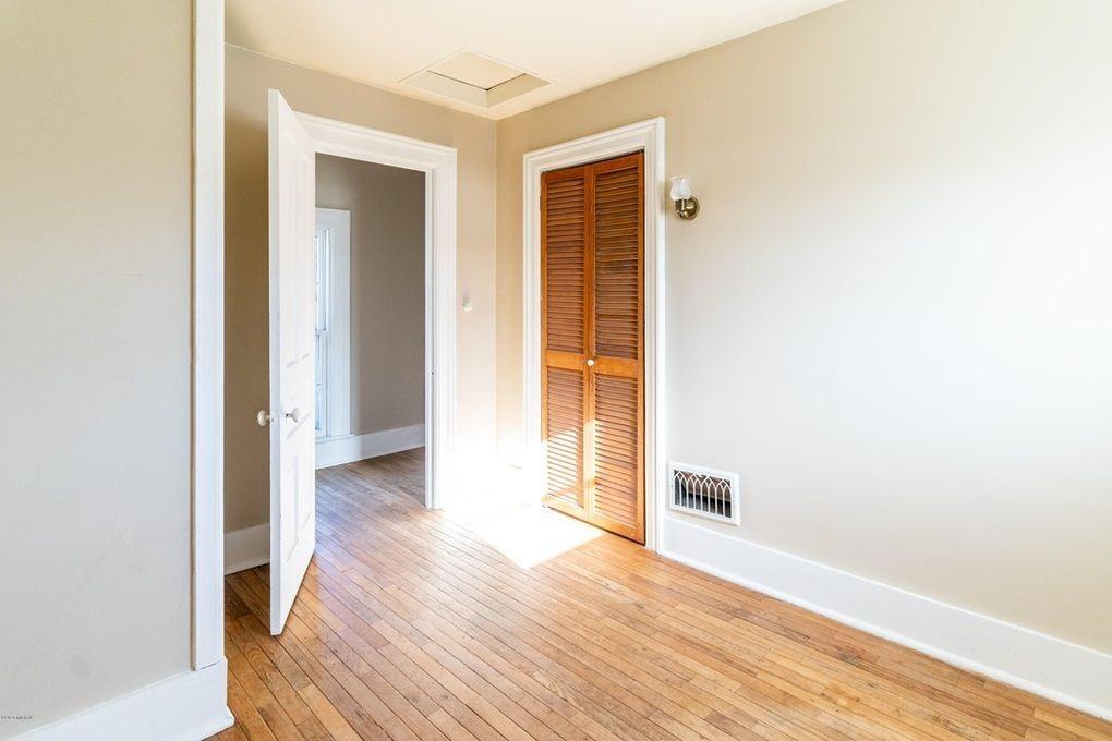 807 N Eaton St - Photo 2 of 19