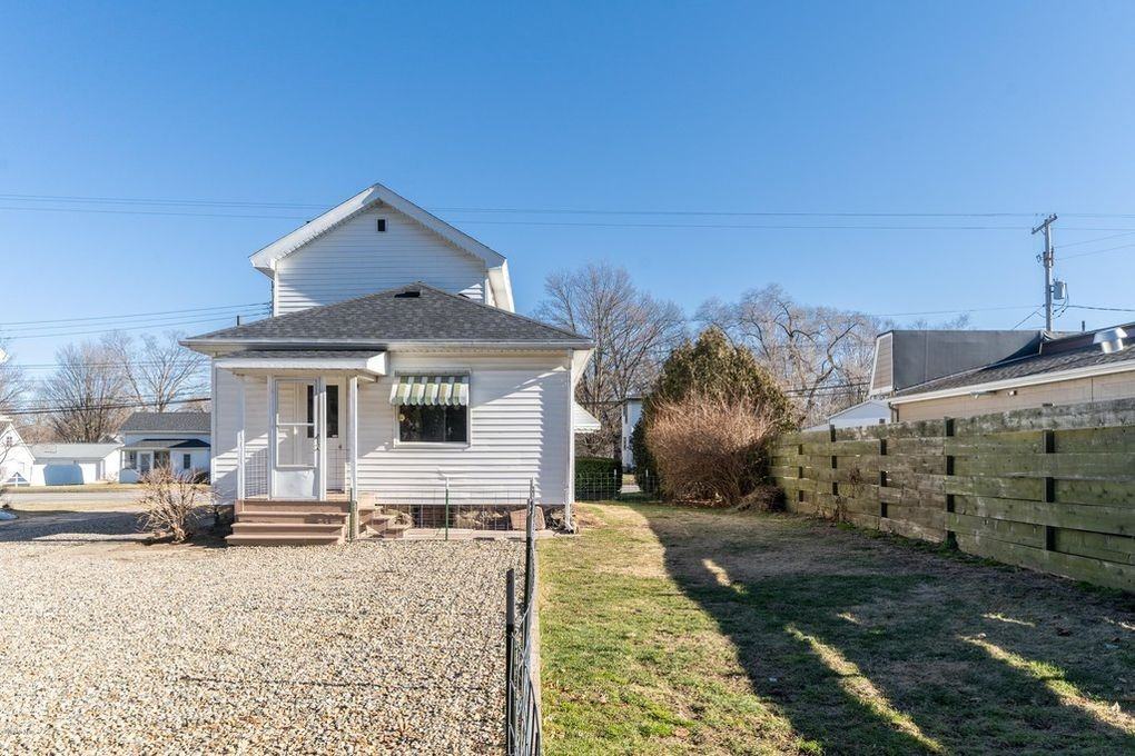 807 N Eaton St - Photo 6 of 19