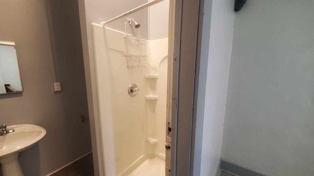 171 E Washington St - Photo 2 of 16