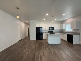 8700 E Loos Dr #B - Photo 1 of 1