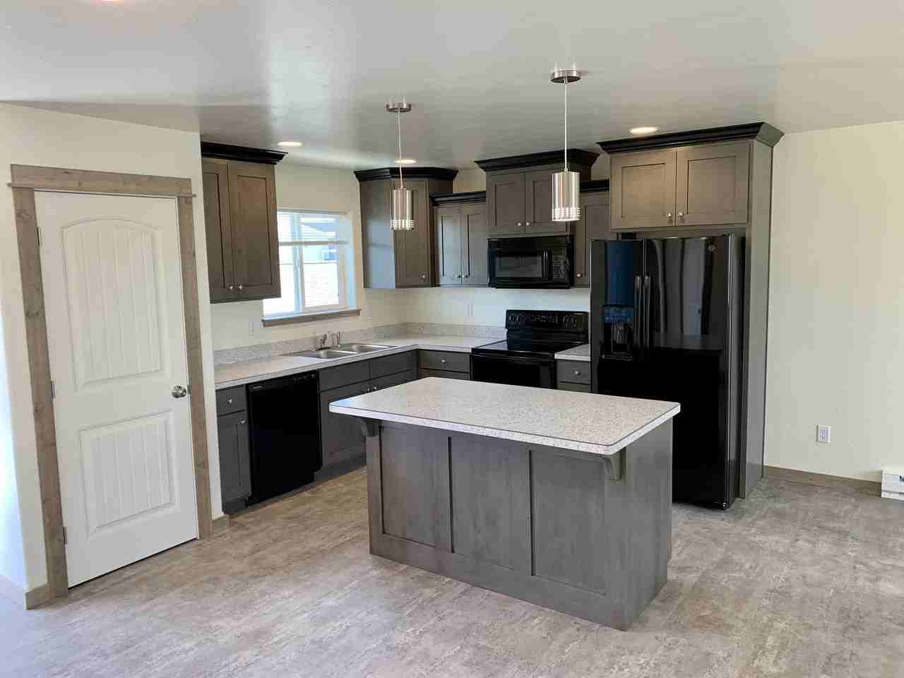 850 Gibbon St #4 - Photo 6 of 14