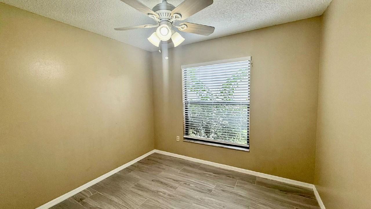 11755 Cuxham Dr - Photo 7 of 13