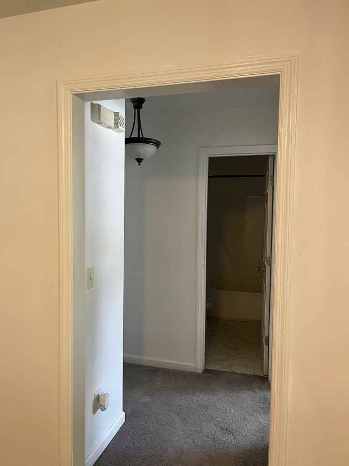 215 Derek Ct - Photo 4 of 23