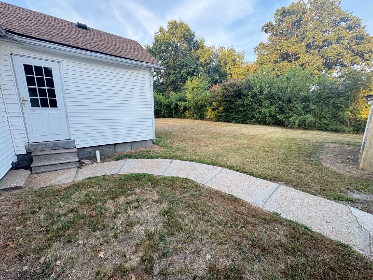 103 Fulton St - Photo 2 of 8