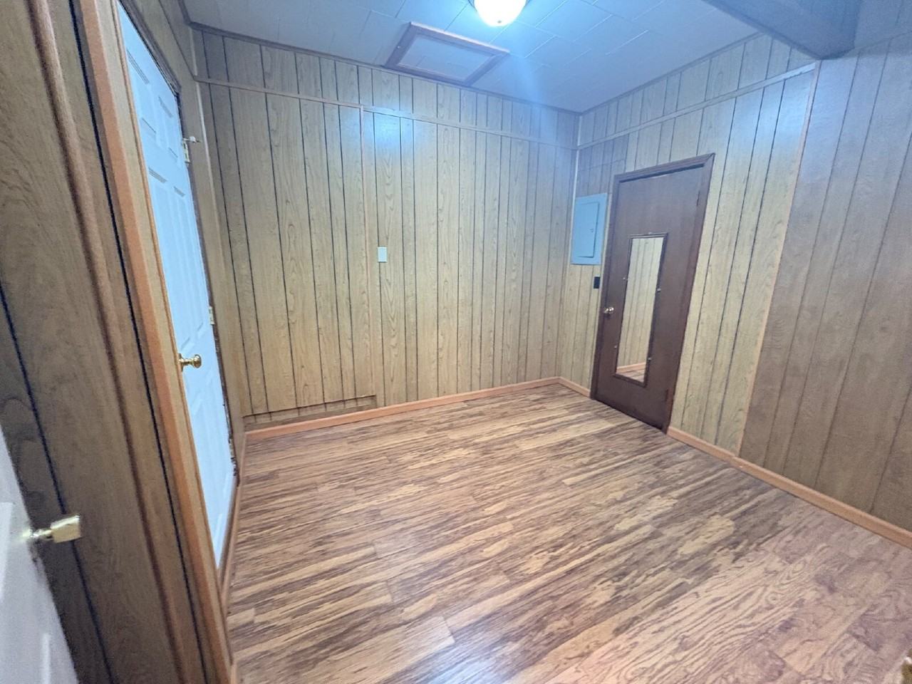 103 Fulton St - Photo 6 of 8