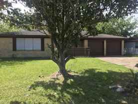 2813 27th Ave N - Photo 1 of 1