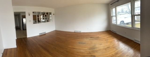 2140 La Mar Ave #2 - Photo 3 of 6