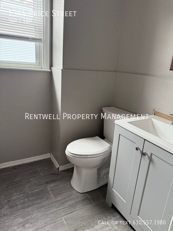 1344 Price St - Photo 3 of 13