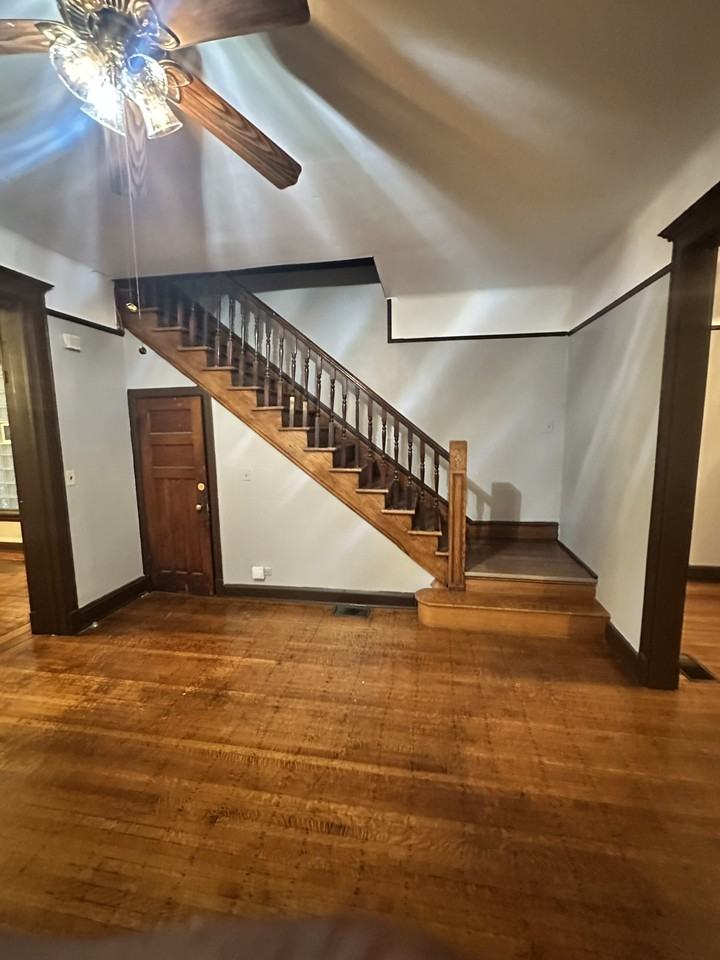 4930 South Saint Lawrence Avenue #NA - Photo 3 of 18