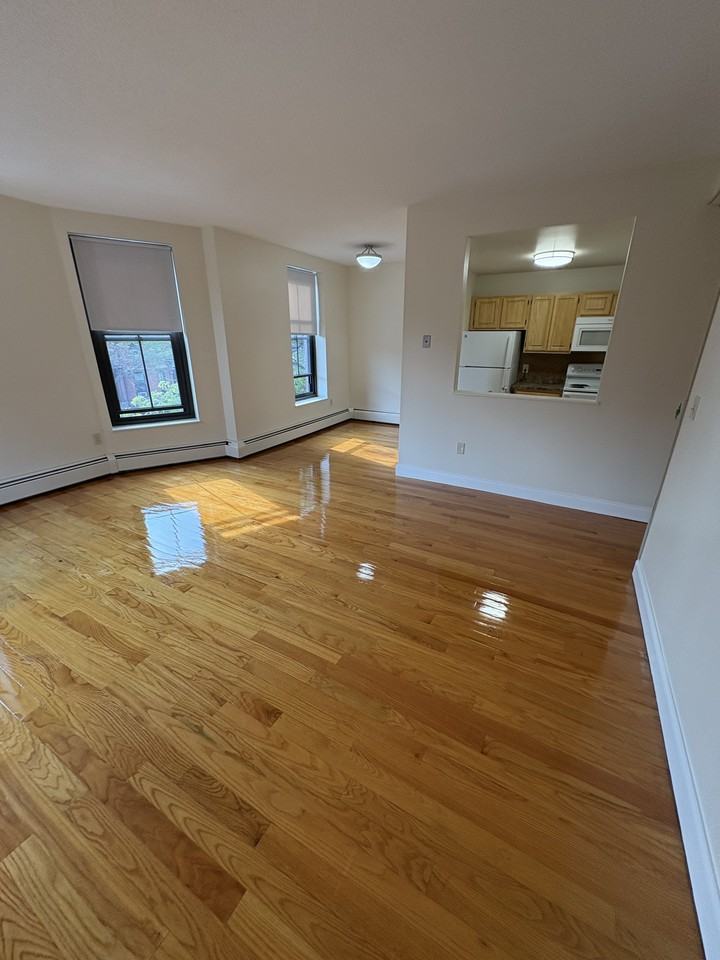 586 Massachusetts Ave #3 - Photo 3 of 15