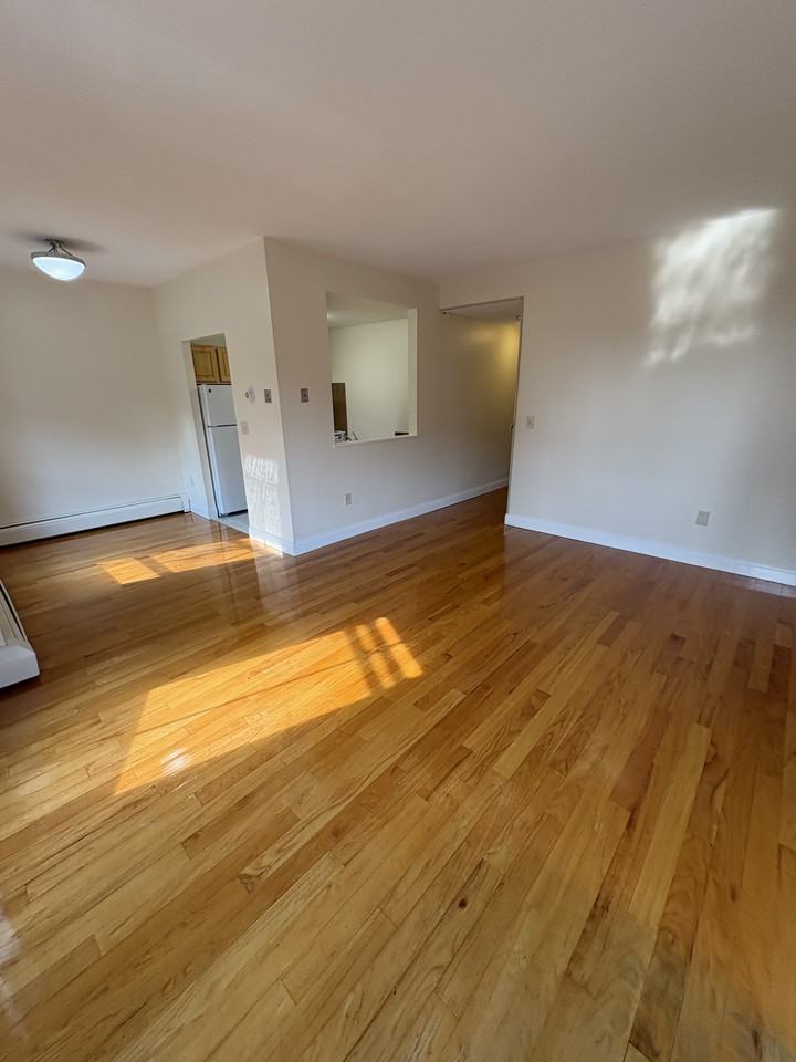 586 Massachusetts Ave #3 - Photo 6 of 15