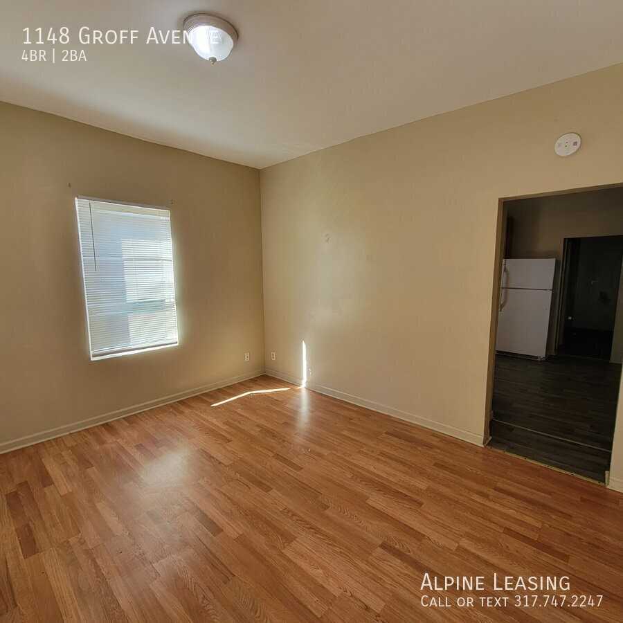 1148 Groff Ave - Photo 2 of 7