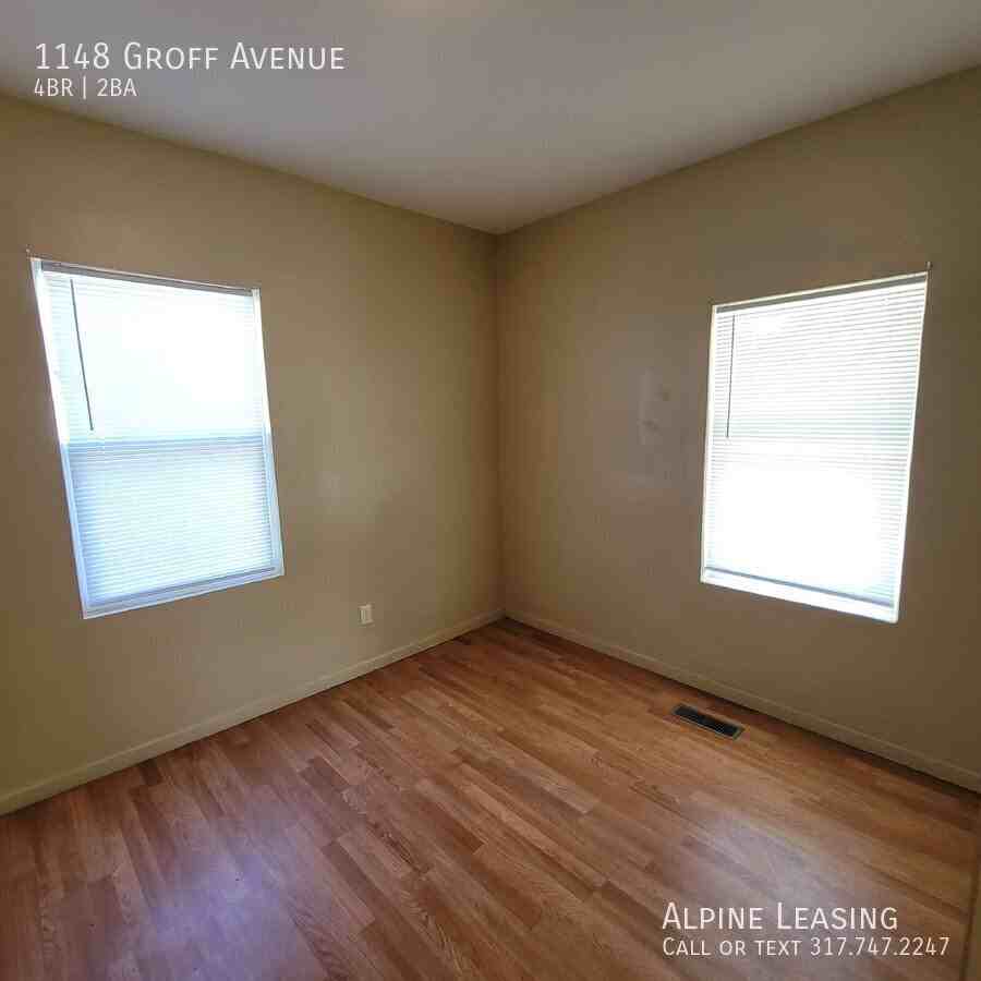 1148 Groff Ave - Photo 3 of 7