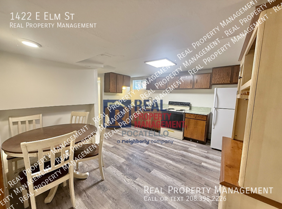 1422 E Elm St - Photo 7 of 17