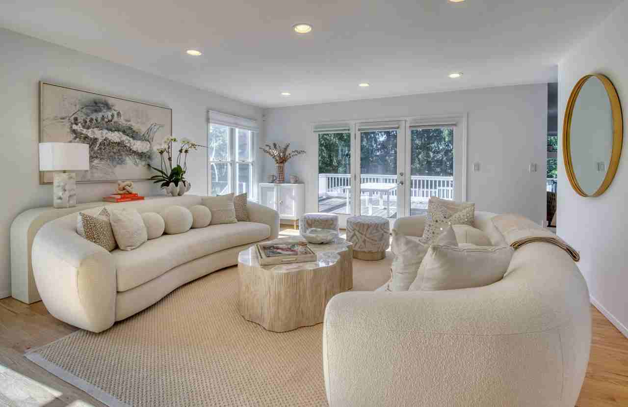 59 N Captains Neck Ln - Photo 3 of 25