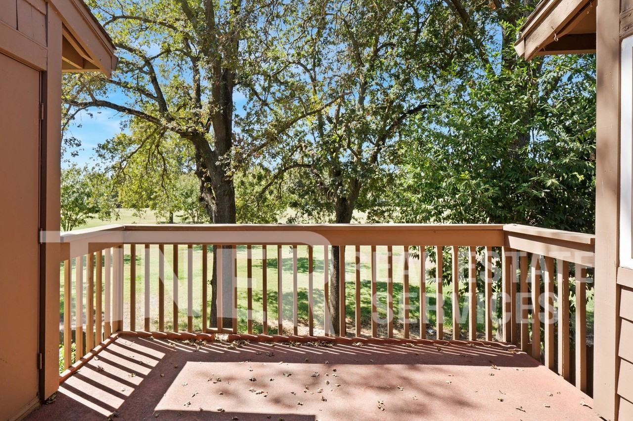 2674 Rio Bravo Circle - Photo 4 of 24