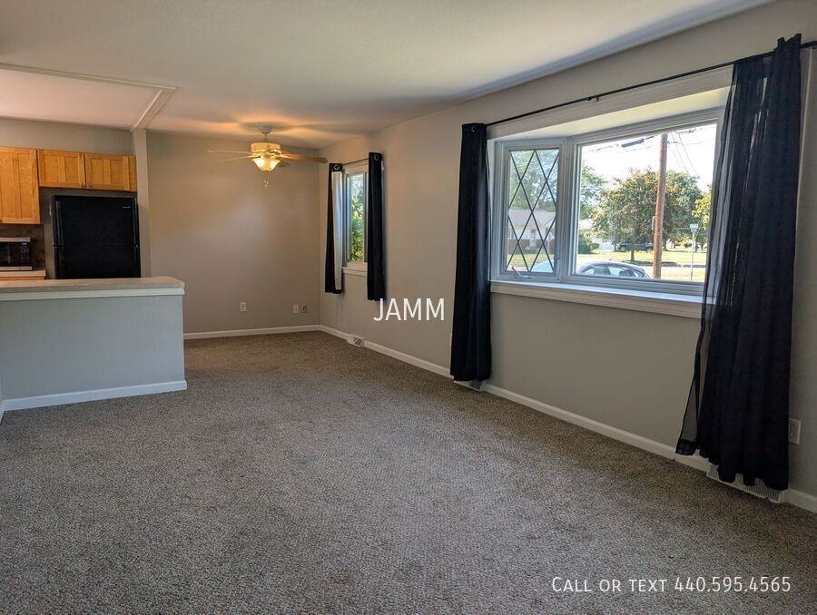 6181 Zehman Dr - Photo 3 of 18