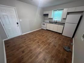 451 Chestnut St #B - Photo 1 of 1