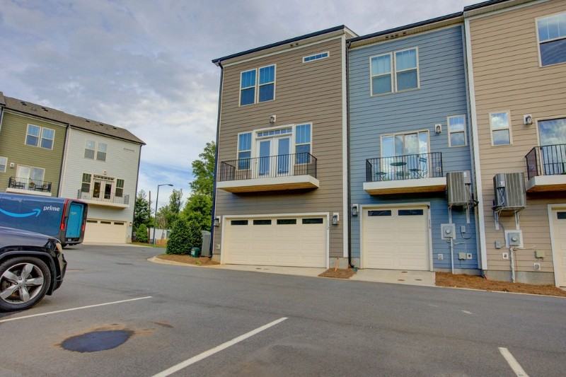 112 Judson Ave - Photo 2 of 20
