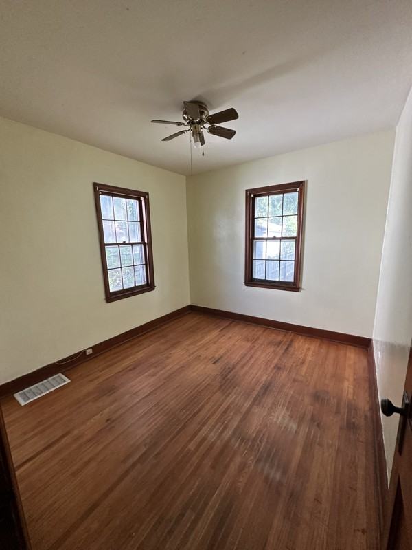 106 State Ave N - Photo 3 of 13