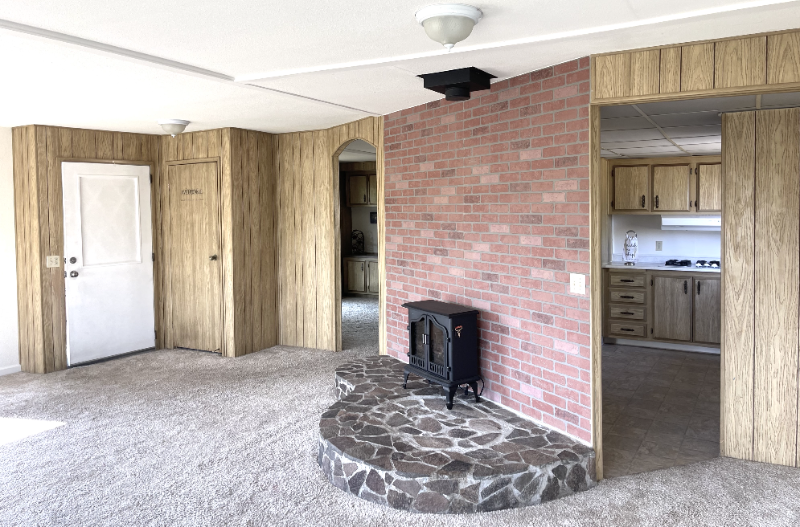 17880 Mockingbird Dr - Photo 3 of 9