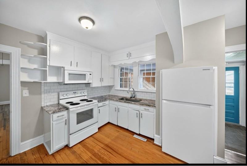 3597 E Wilson St - Photo 2 of 11