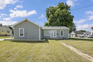 611 E Sumner St - Photo 1 of 1