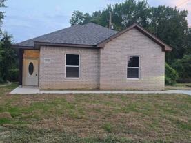 1831 Lincoln Dr - Photo 1 of 1