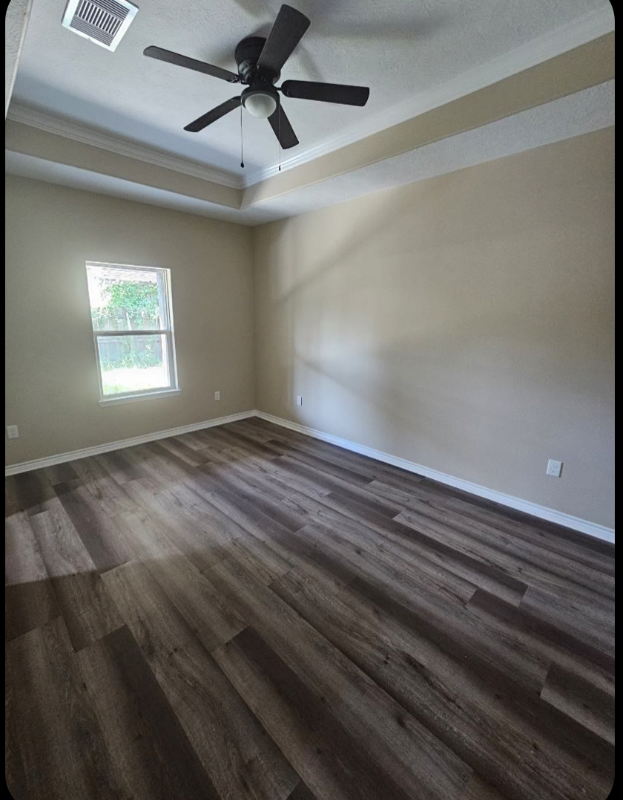 1831 Lincoln Dr - Photo 3 of 5