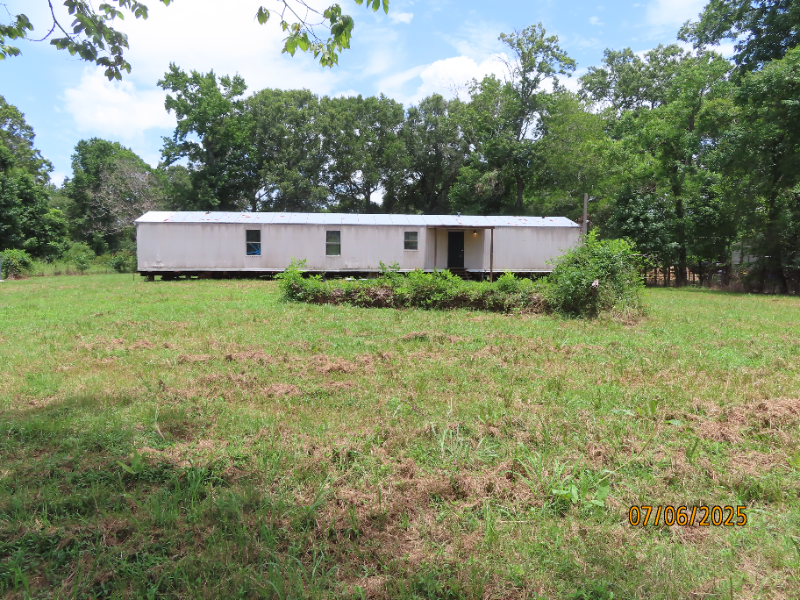 217 County Road 685 - Photo 2 of 20