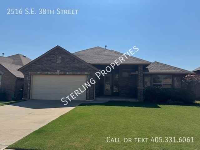 2516 Se 38th St - Photo 2 of 35