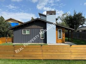 830 Nw 12th St - Photo 1 of 1