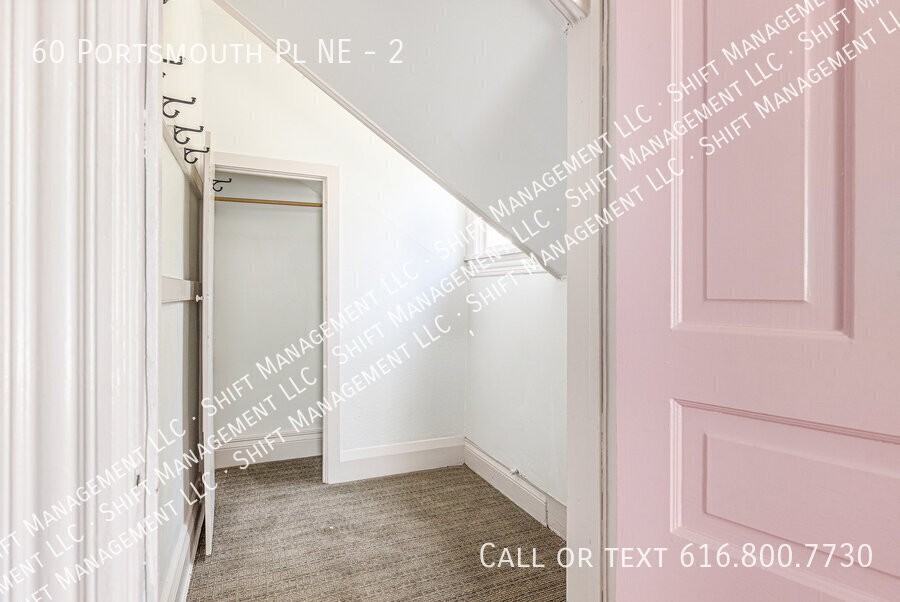 60 Portsmouth Pl Ne #2 - Photo 3 of 15