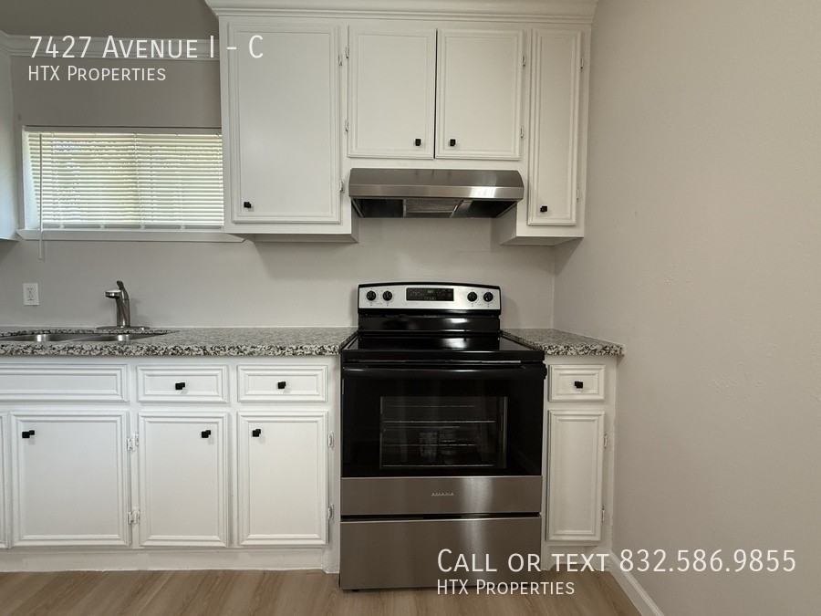 7427 Avenue I #C - Photo 3 of 14