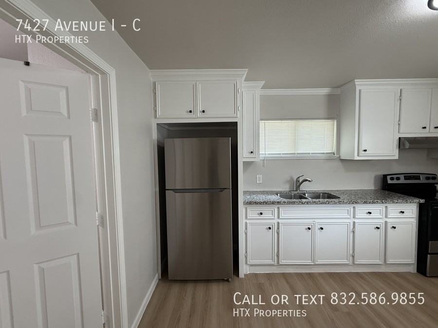 7427 Avenue I #C - Photo 4 of 14