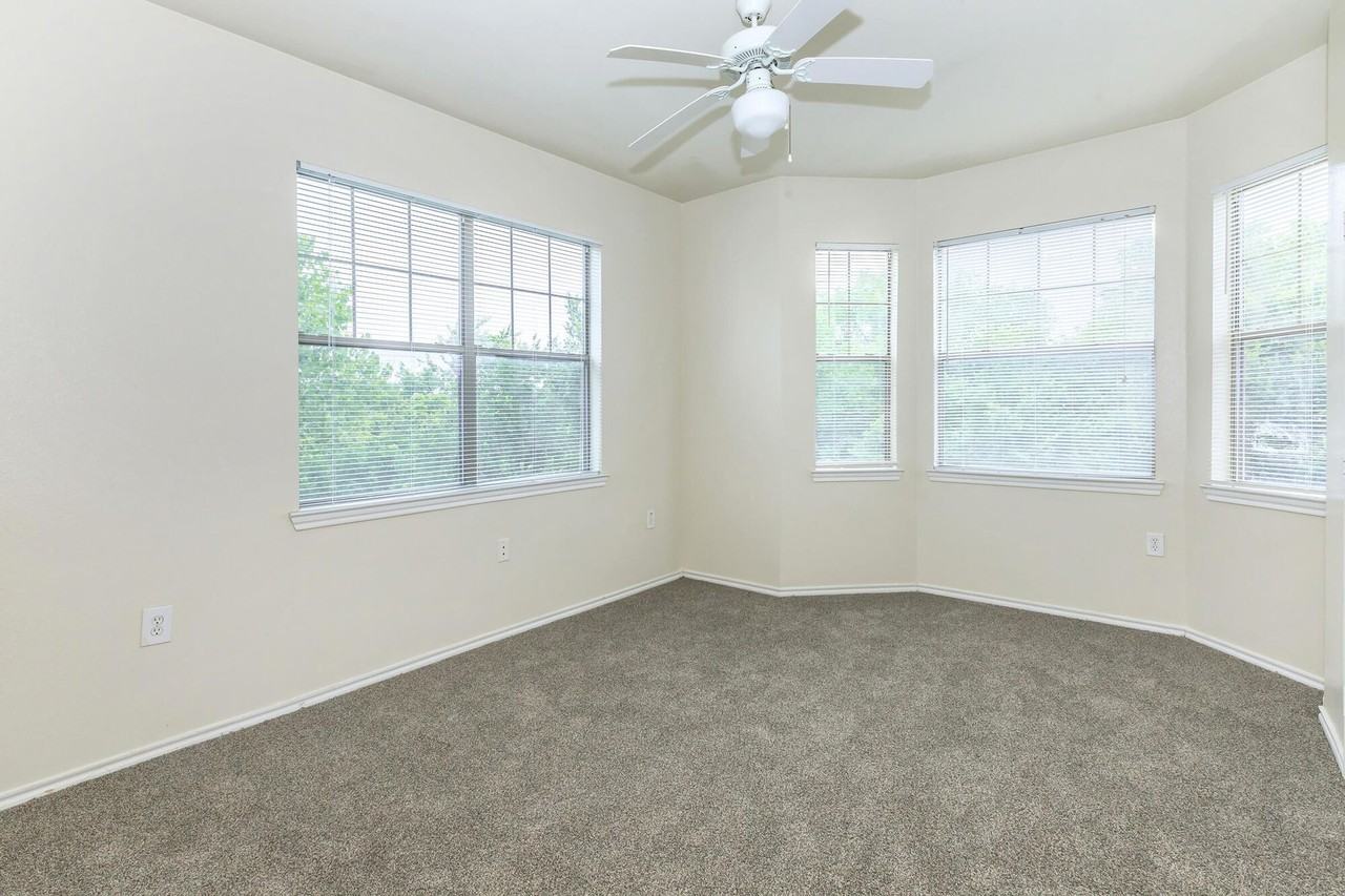 Luxar Villas - Photo 3 of 8