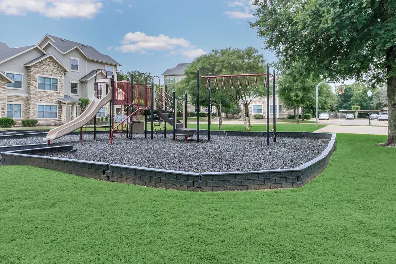 Luxar Villas - Photo 4 of 8