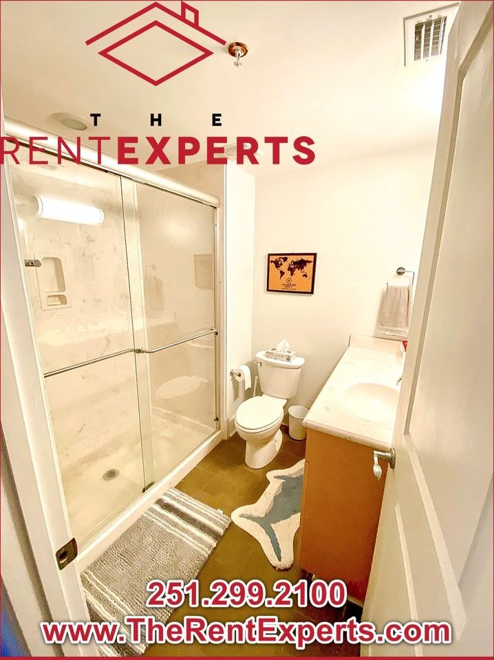 360 Dauphin Street - Photo 6 of 8