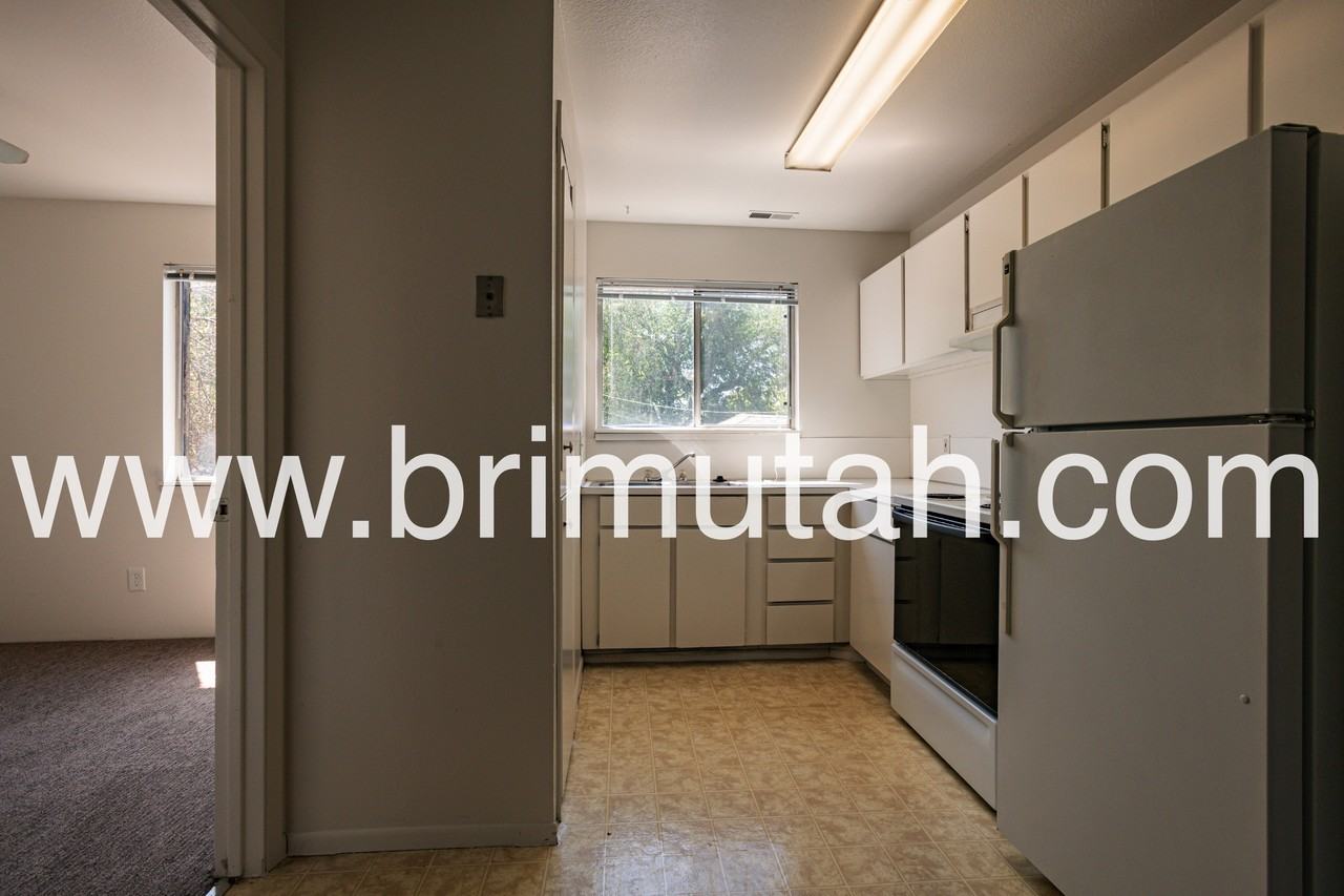 525 S. 1200 E. - Photo 2 of 18