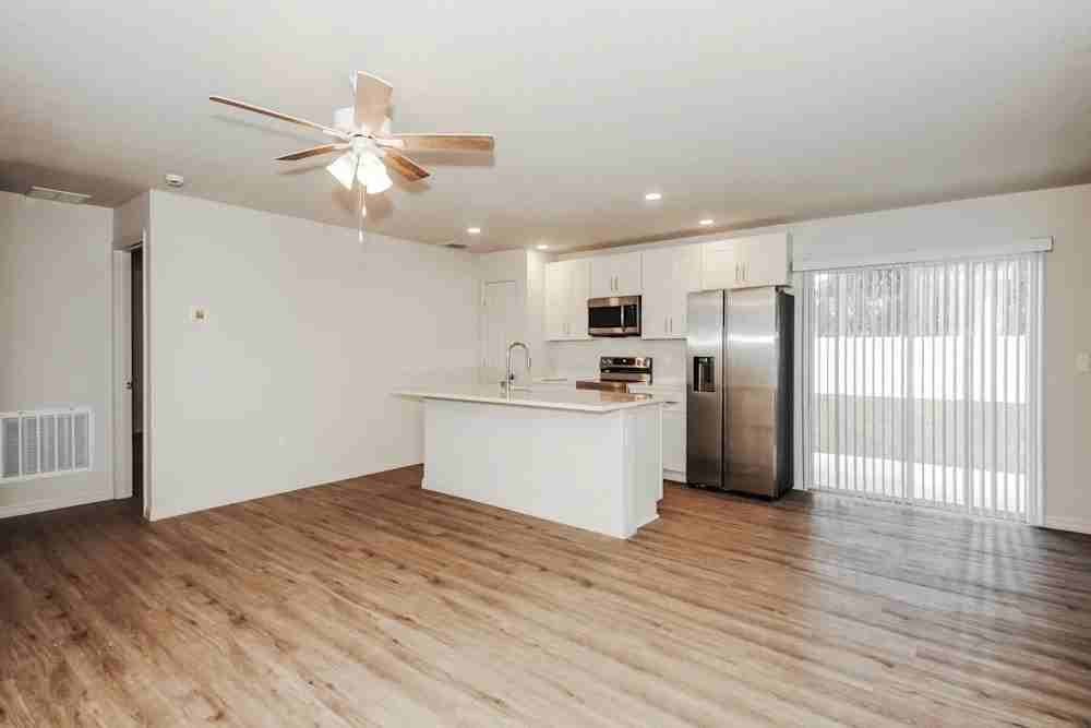 24 Pinwheel Lane - Photo 2 of 14