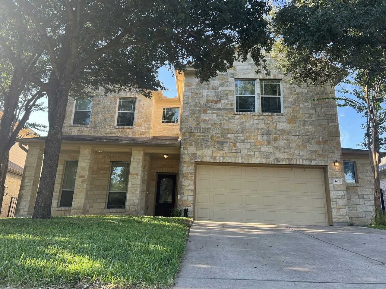 1717 Wood Vista Place - Photo 2 of 29