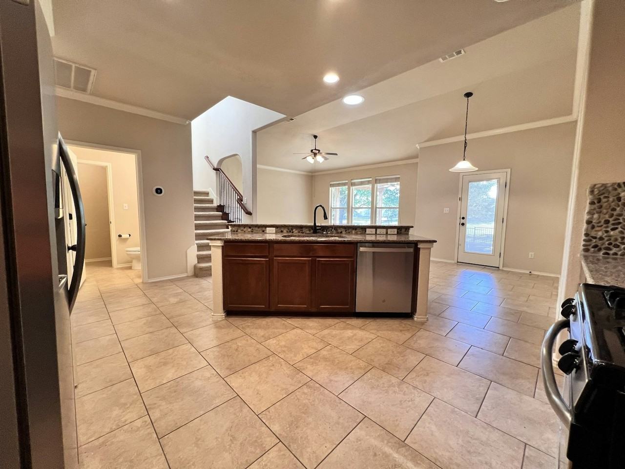 1717 Wood Vista Place - Photo 5 of 29