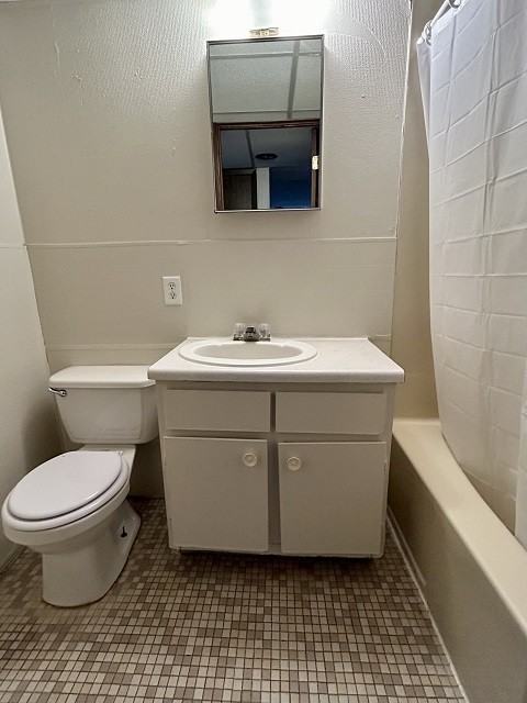Stardust Apartments - Photo 6 of 26