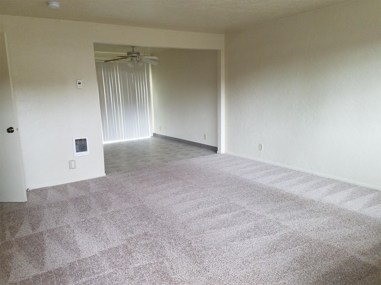 25182 East Broadway Avenue - Photo 3 of 5