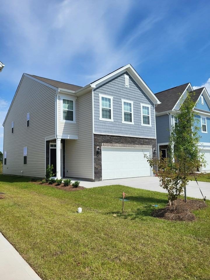 627 Olympia Street - Photo 3 of 29