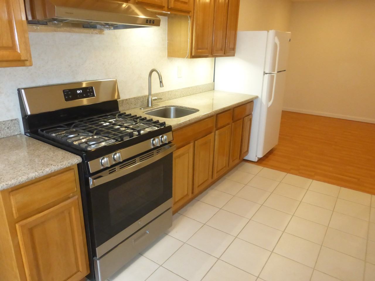 2245 Alemany Boulevard - Photo 2 of 6