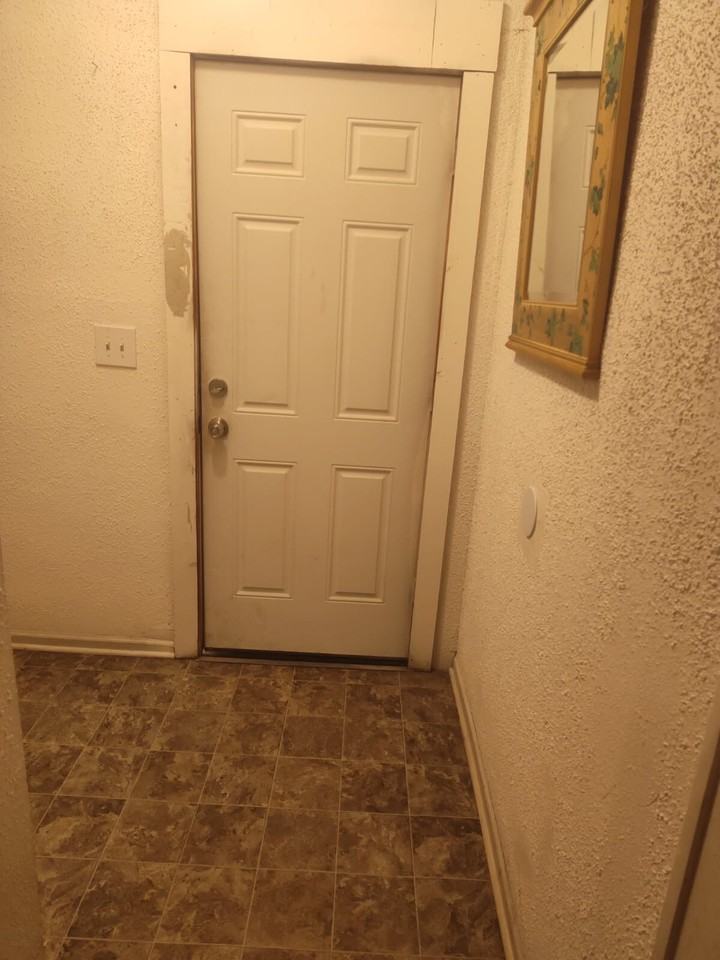 1704 South 5th Street - Photo 4 of 11