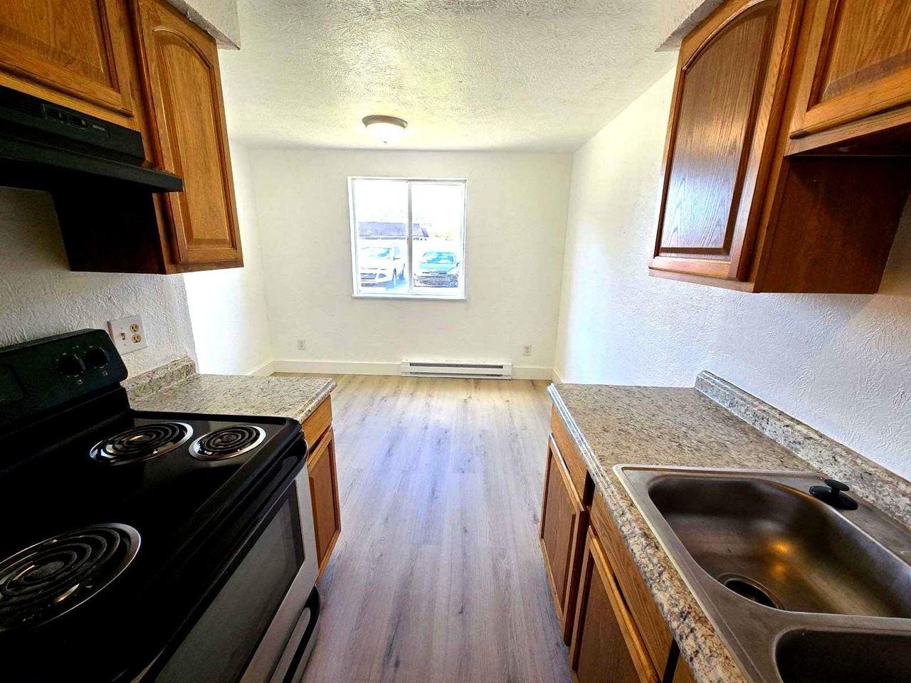 3781 Woodbury Rd - Photo 6 of 22