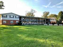 featured image of 1620 Greenwood Rd