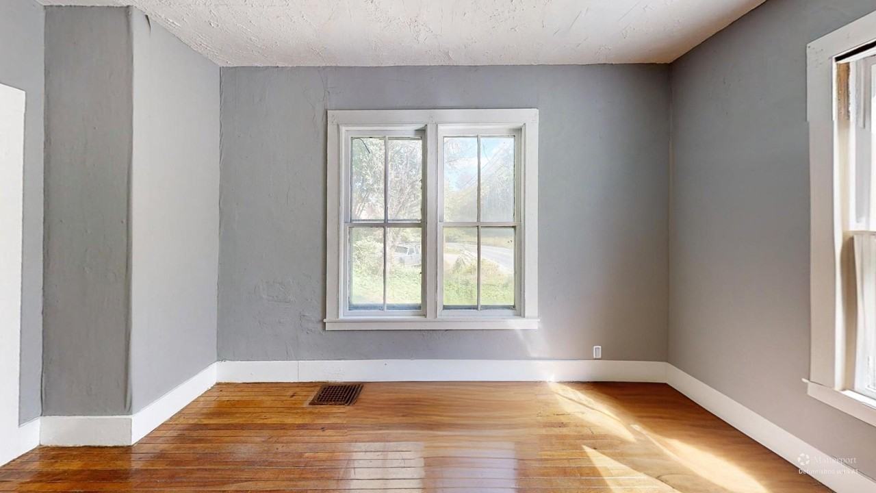 Montpelier Apartments - Photo 4 of 17